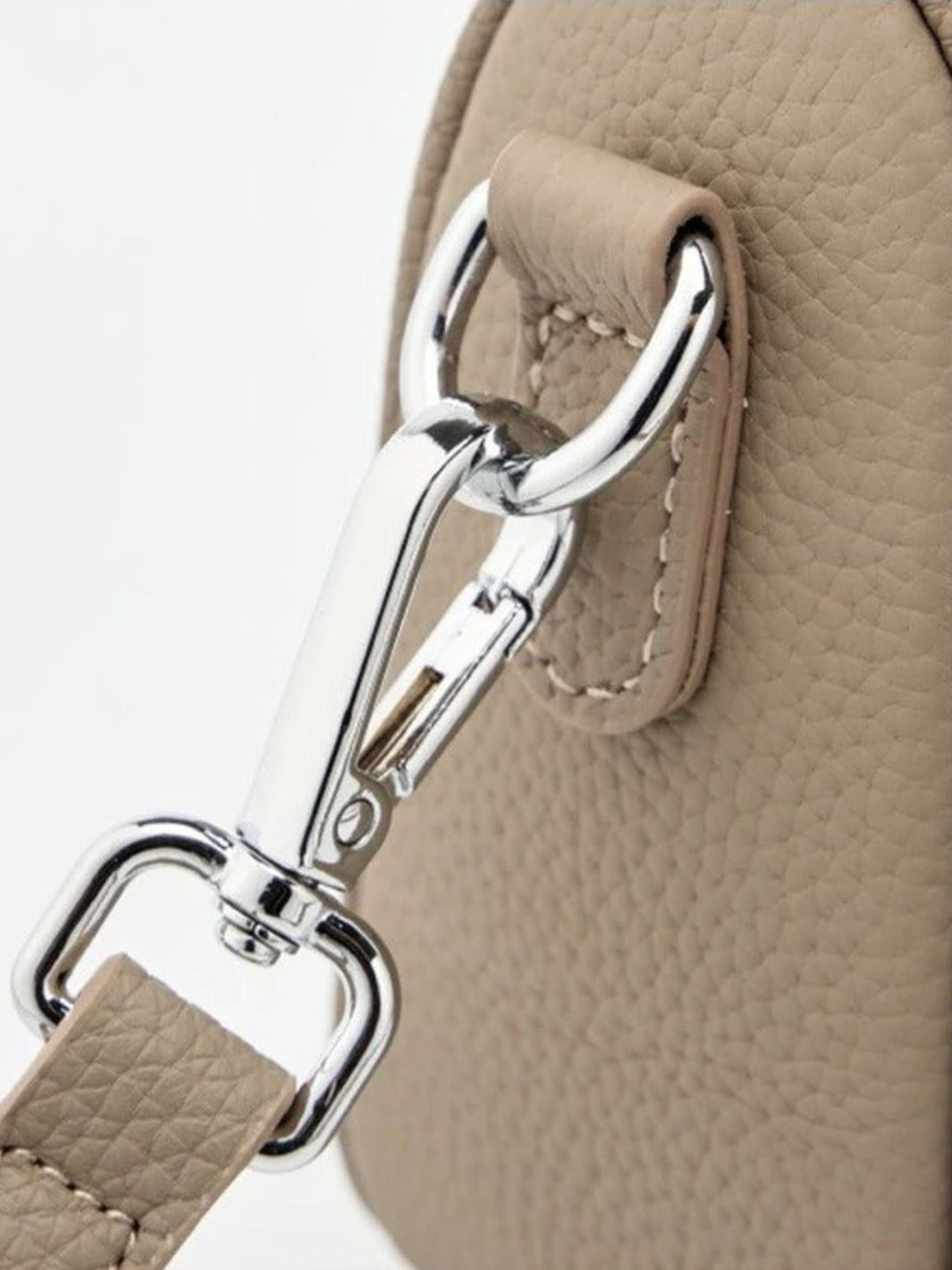 Leather shoulder bag