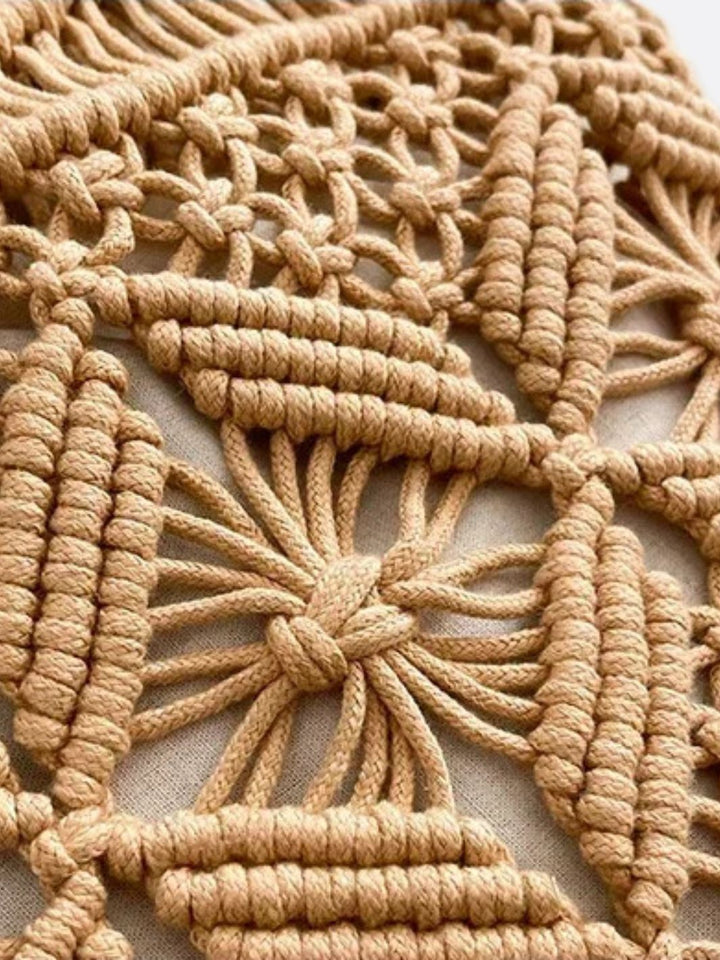 Macrame bag with fringes